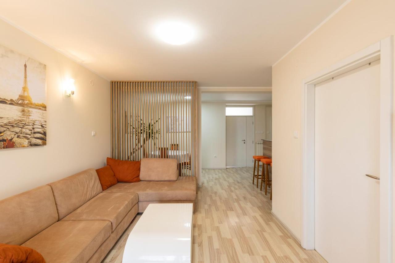 Dule's House